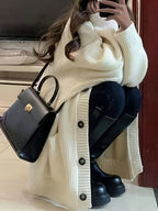 Cardigan Comodo Con Bottoni E Tasche Donna Beige