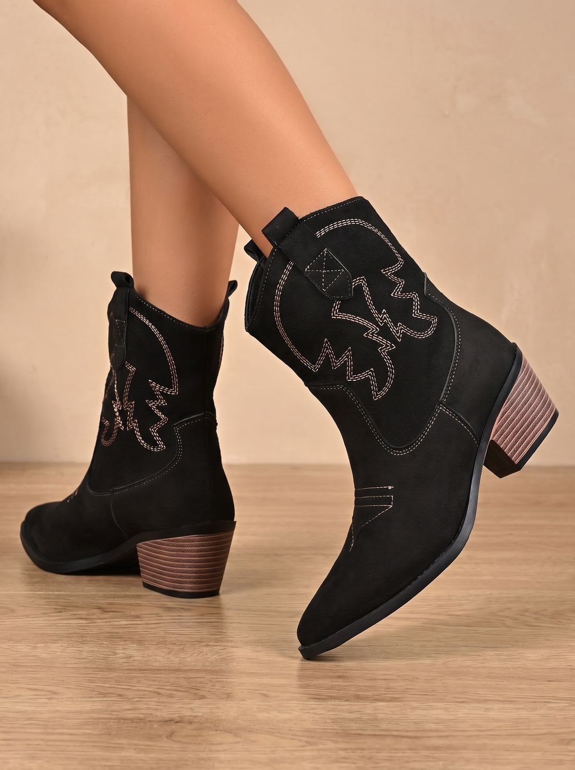 Stivaletti Western Ricamati Donna