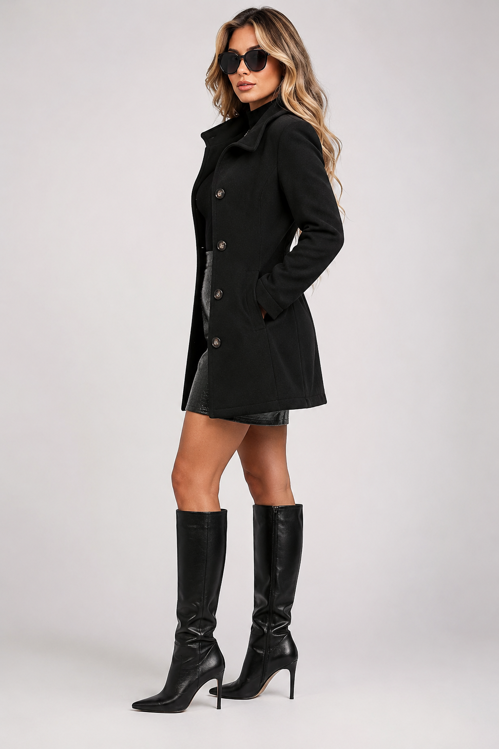 Cappotto Corto Lana con Bottoni Donna