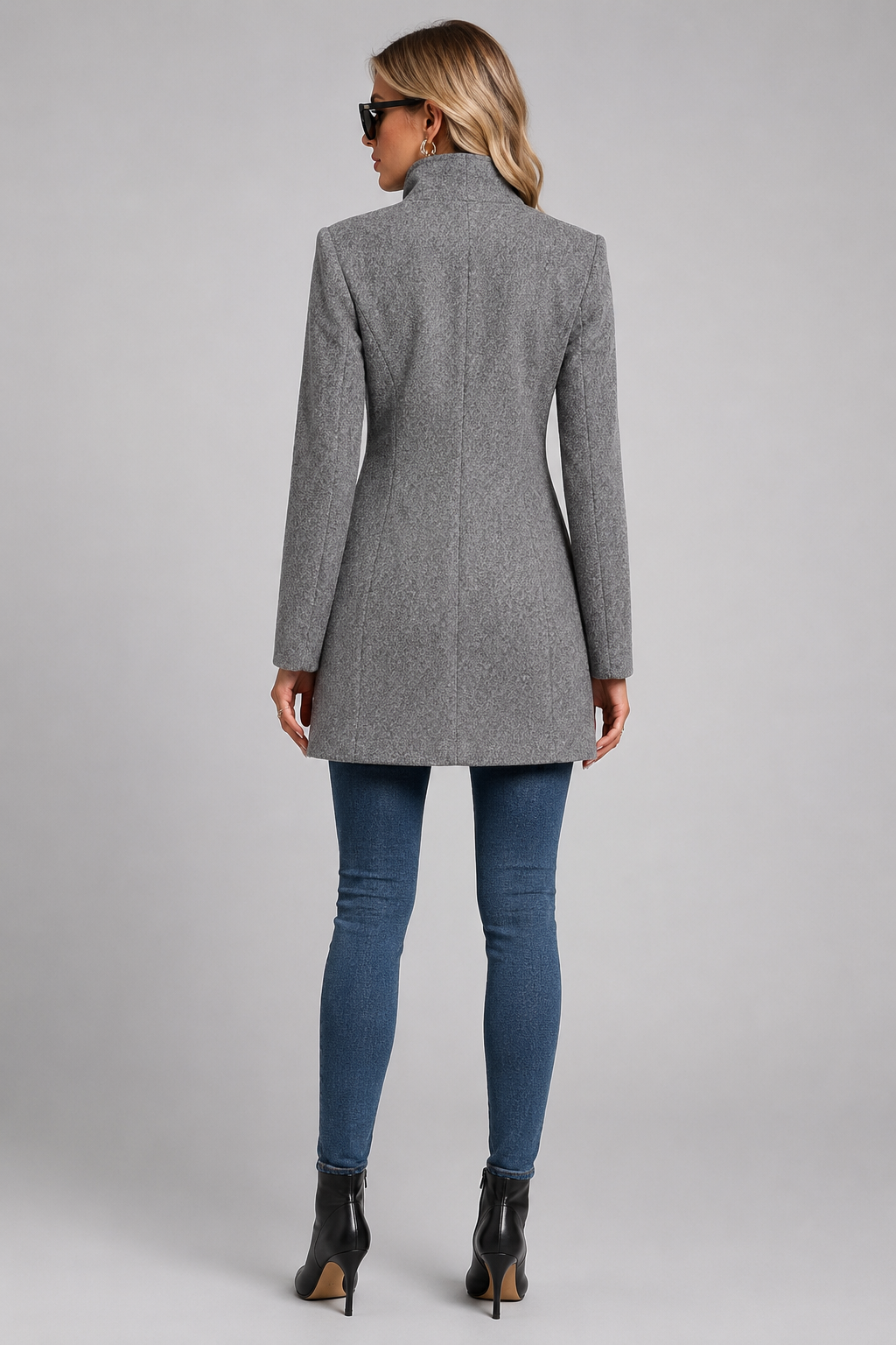 Cappotto Corto Lana con Bottoni Donna